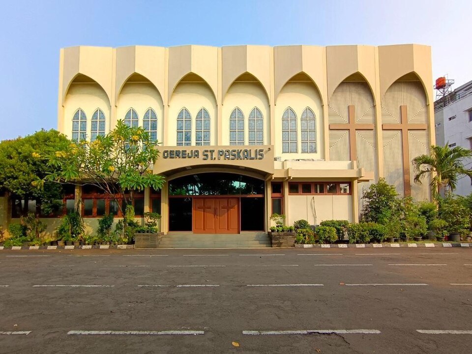 Gereja Santo Paskalis - Cempaka Putih