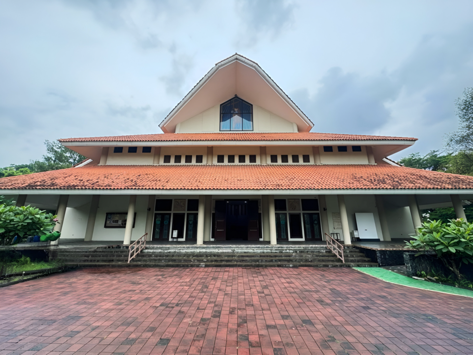 Gereja Santa Helena - Curug