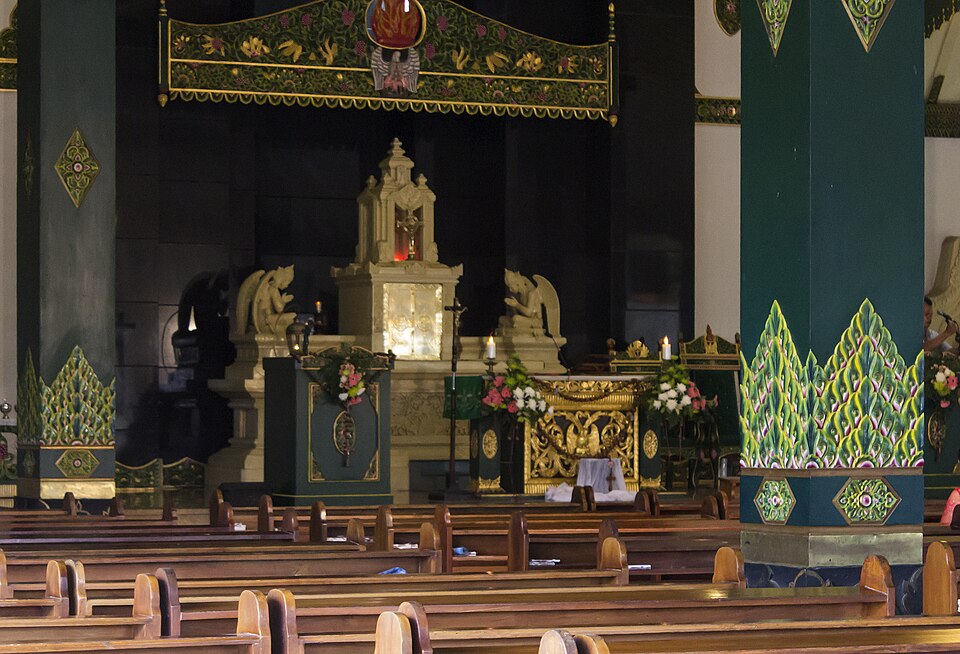 Gereja Bunda Hati Kudus - Manado