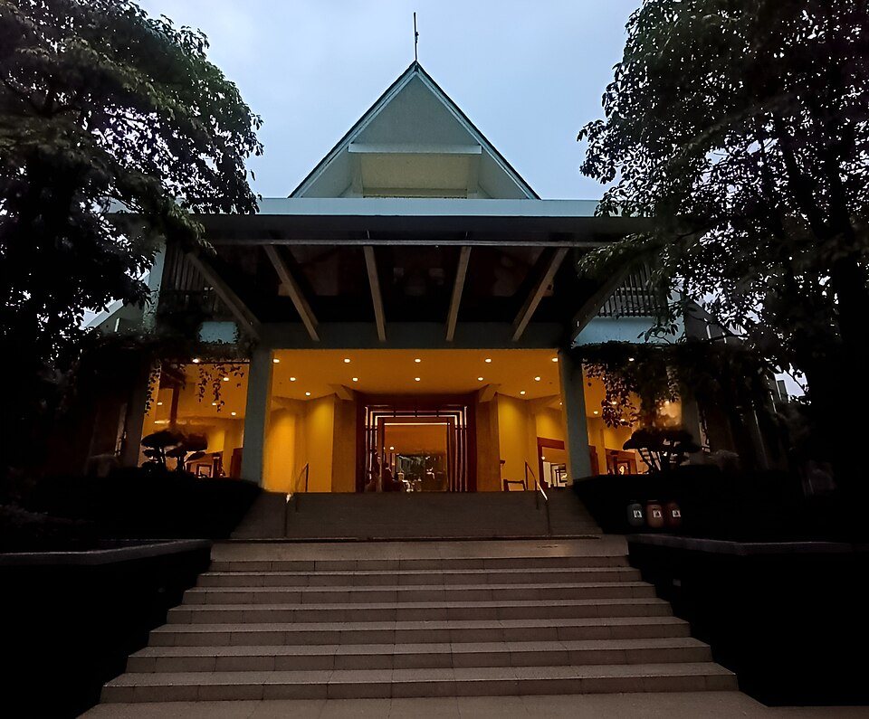 Gereja Santo Gabriel - Sumber Sari