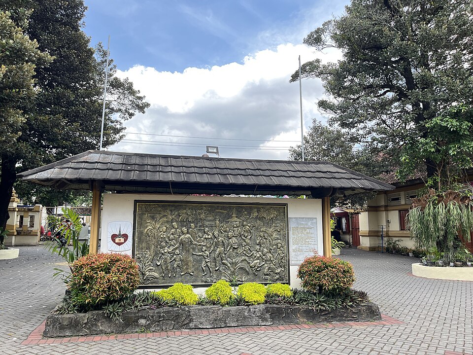 Gereja Hati Kudus Tuhan Yesus - Pugeran