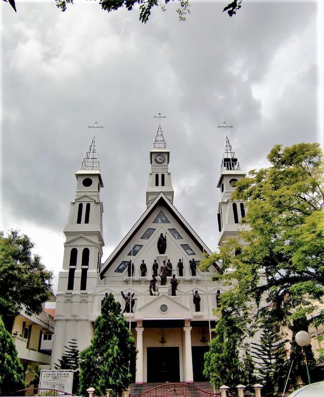 Gereja Santo Fransiskus Xaverius - Katedral Ambon