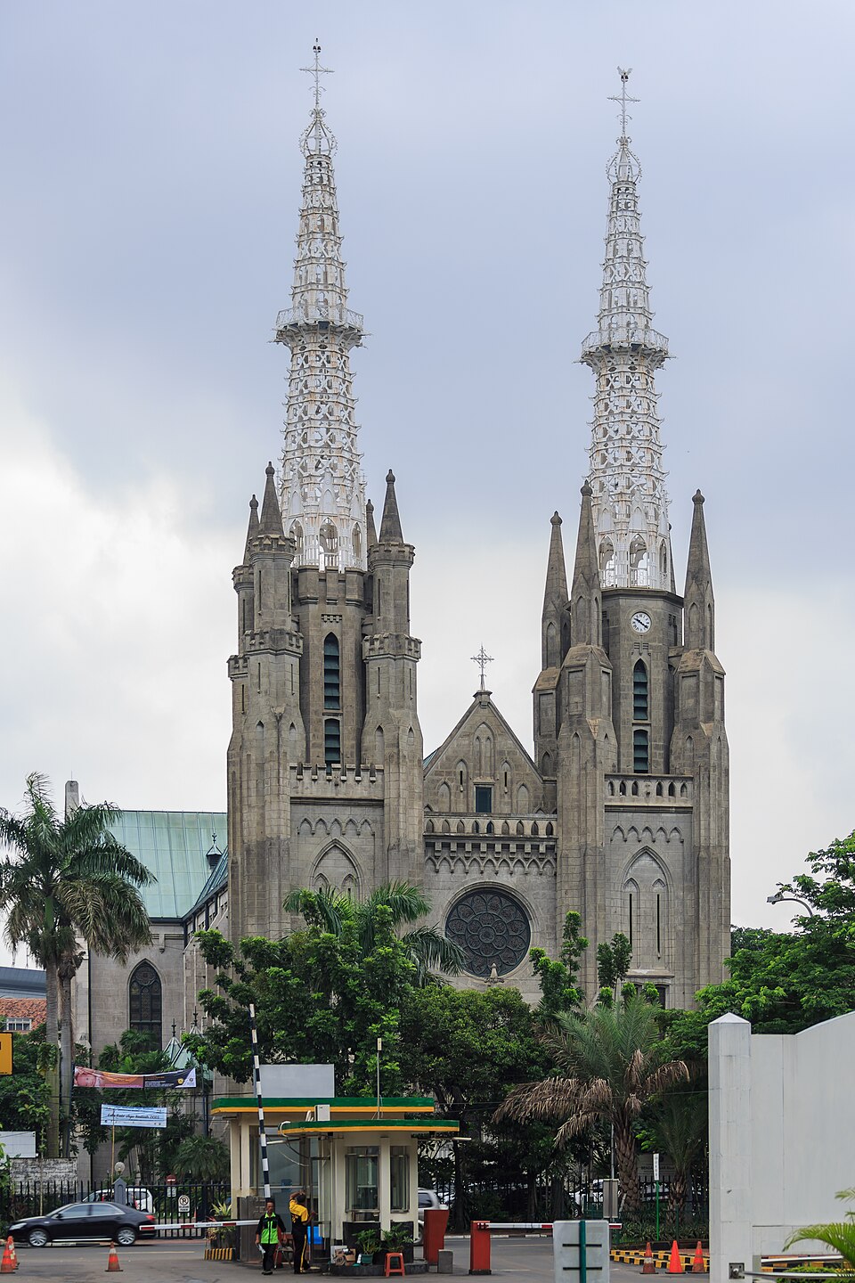Gereja Katedral Jakarta - Santa Maria Diangkat ke Surga