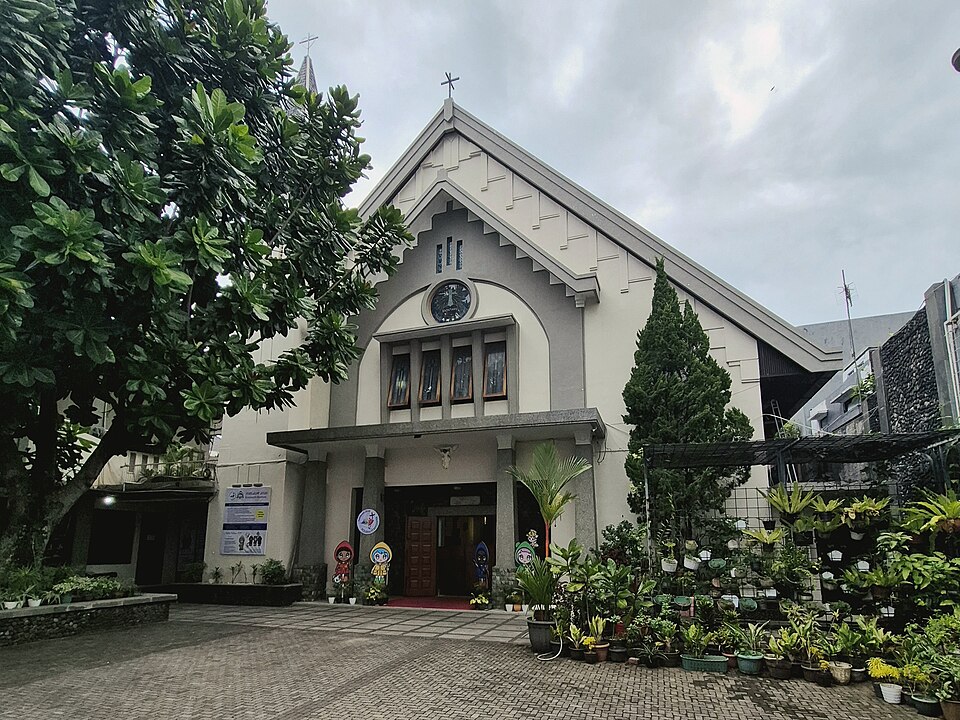 Gereja Bunda Hati Kudus Yesus