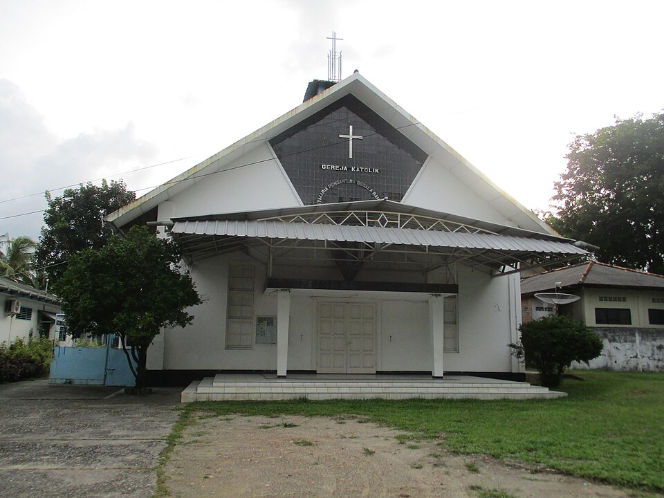 Gereja Santa Perawan Maria Pengantara Segala Rahmat - Sungailiat
